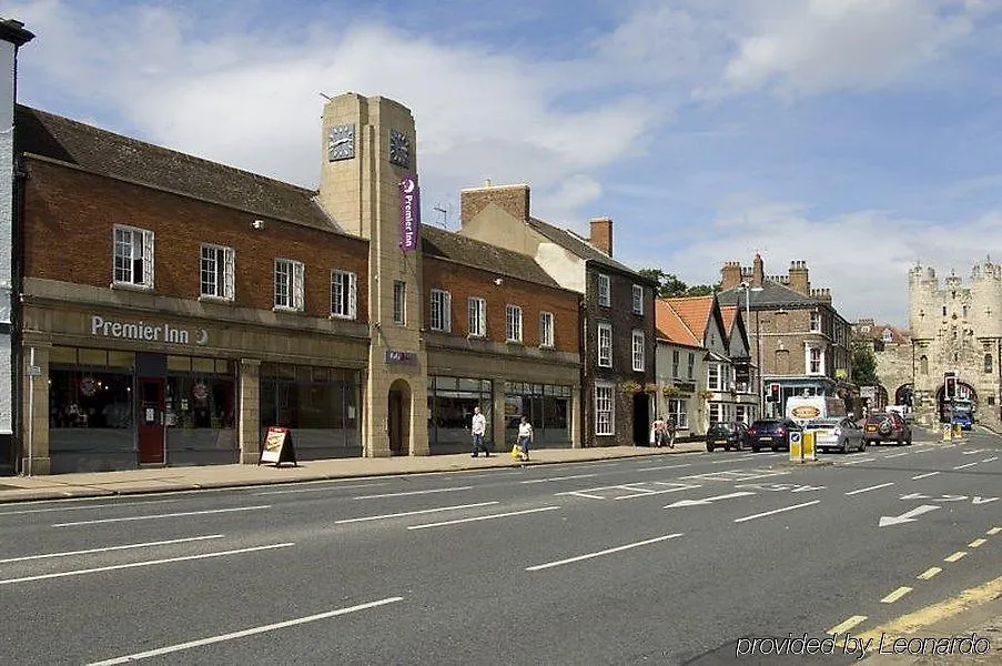 Hotel Premier Inn Premier Inn York City - Blossom St North