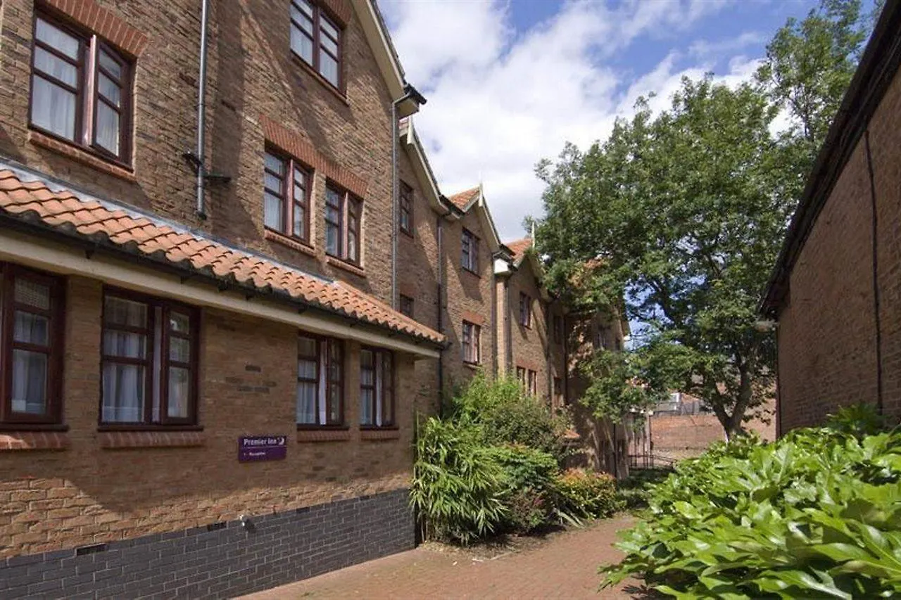 Premier Inn Premier Inn York City - Blossom St North Hotel